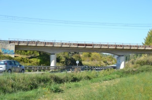 Puente junto a Mendivil. No está adaptado para ser desdoblado.